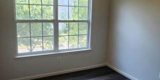 45512 LAKEMONT Square Gallery 14