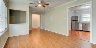 FREE MONTH RENT! Freshly Updated 3 Bedroom House Gallery 3