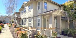 PENDING APPLICATION ! Month to month Rental ! Beautiful & Spacious End Unit Home in Shelbourne at Windemere! Top Rated Schools! Gallery 1