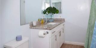 Furnished Top-Floor West LA Townhome Near Sawtelle and UCLA Gallery 9