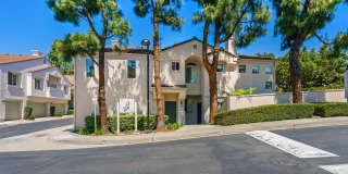 Newly renovated 2-bedroom UTC townhome in the coveted Andria of Renaissance at La Jolla community! Small pet ok! Gallery 1