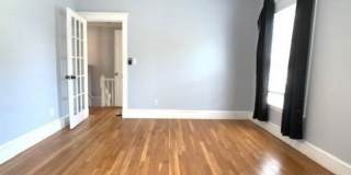 323 Bainbridge St Gallery 12