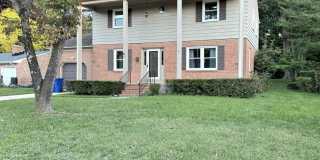 Move In Ready 4 Bedroom House in Glendale! Move In Ready 4 Bedroom House in Glendale! Gallery 1