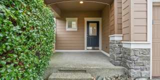 Spacious 4-Bed Puyallup Home For Rent | 3-Car Garage & Quick Commute to JBLM! Gallery 4