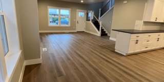Coming Soon! 3 Bedroom 2.5 Bath Newberg OR Gallery 4
