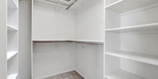 3BR/4BA Professional Retreat with Private Desert Oasis Gallery 12