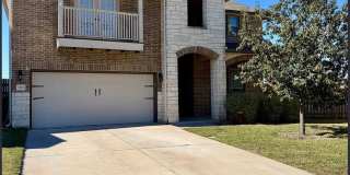 2-story spacious home with community pool access Gallery 1