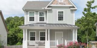 Modern single family home 5 min from Downtown Durham available first week of August! Gallery 1