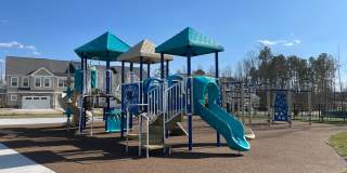 Wren | 3 Bed 2.5 Bath | Garage | 1729 sf | $2831 - $3114 | 8, 9, 10, 12, 14, and 15 month lease terms Gallery 153