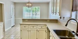 212 Landsburg Gallery 8