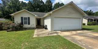 Lawn-care & Pest Control Included Gallery 1