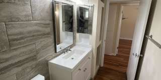 704 Torrey Pines Avenue Gallery 9