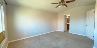 Spacious 2 Bed, 2 Bath + Office Townhome with Attached Garage | Broadlands Community Spacious 2 Bed, 2 Bath + Office Townhome with Attached Garage | Broadlands Community Gallery 20