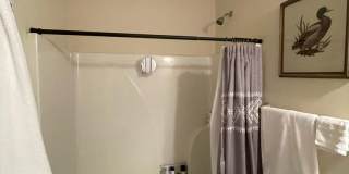 Cute 4 Bedroom Near Downtown for Pre-Lease Gallery 8