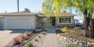 4 Trellis Dr Gallery 1