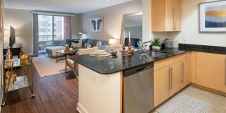 Spinnaker Bay at Harbor East Gallery 27