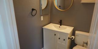 2 Bedroom, 2 Bathroom Condo Gallery 9