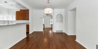 114 W Windsor Avenue Gallery 8