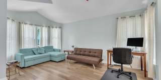 Room in 2 Bedroom Home at Tall Rock Ct Gallery 21