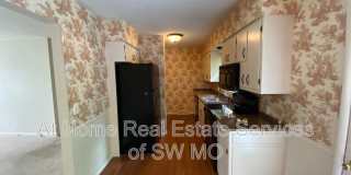 2027 S Kentwood Gallery 5