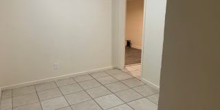 2 bedroom house in Midtown accross the street from Denton Park! Gallery 17