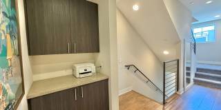 Furnished 3-BR/3-BA Townhouse w/ Giant Roof deck, 2-Car Garage, EV Hookup Gallery 23