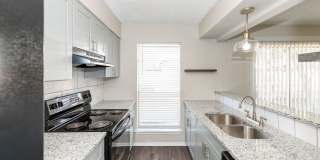 Top Location! Right in the heart of beautiful downtown Boerne! Gallery 36