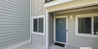 East Bridge Town Lofts Living | Prime Location Near Downtown Charleston Gallery 3