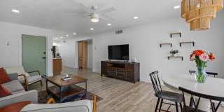 1010 E OSBORN Road Gallery 8