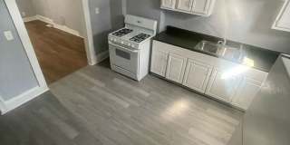 Three Bedroom One Bathroom Ready For ASAP Move In Gallery 7