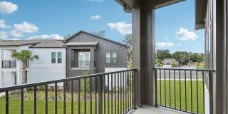 Maggie Flats Gallery 93