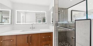 800 W Oceanfront Gallery 13