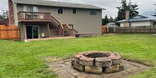 Spacious 3 Bedroom Home Close to Everything! Gallery 5