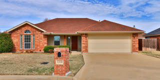 3/2/2 near Golf Course! Gallery 40