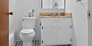 4 bed 1.5 Bath Heights Home Gallery 6