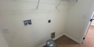 3/2  Pool home Gallery 11