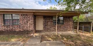 1401 S Houston, Apt A &amp; B Gallery 1