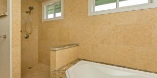 Kahala - 4 Bedroom, 3.5 Bathroom, 2 vehicle garage Gallery 21