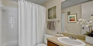 NORTHRIDGE COURT APARTMENT HOMES Gallery 8
