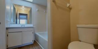***$500 off First Month*** 2 Bedroom / 2 Bathroom Duplex Gallery 13