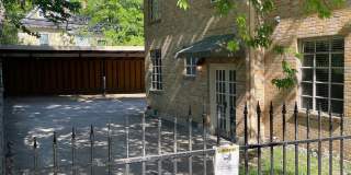 Broadway Manor Gallery 28