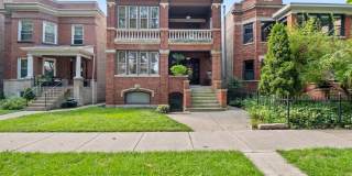 1335 W Thorndale Avenue Gallery 1