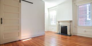 1211 Porter Street Gallery 5