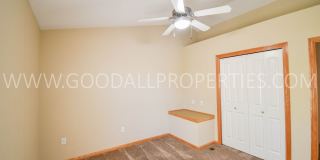 2 Bedroom, 2 1/2 Bath Townhome in Urbandale with attached Garage!!! Gallery 13