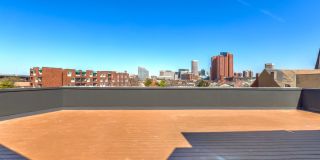 Hamburg Street Gallery 30