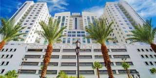 GORGEOUS DOWNTOWN HIGHRISE CONDO FOR LEASE! Gallery 1