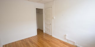 5120 S. Hyde Park Boulevard Gallery 23