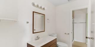 Woodlands South - La Jolla Townhome Gallery 21