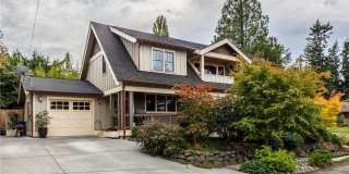 Meticulously designed Craftsman in North Beach with private beach access. Gallery 3