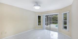 250 SE 44th Street Gallery 11